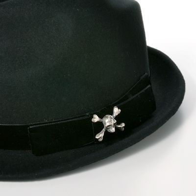 シルバーブローチ