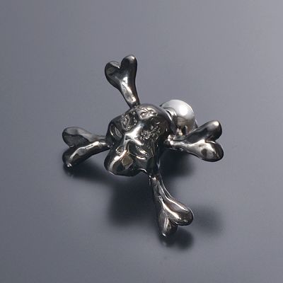 シルバーブローチ