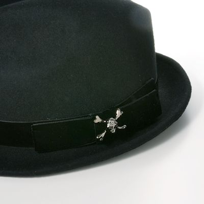 シルバーブローチ