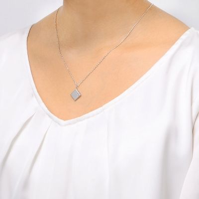 シルバーネックレス
