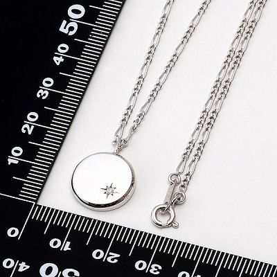 シルバーネックレス