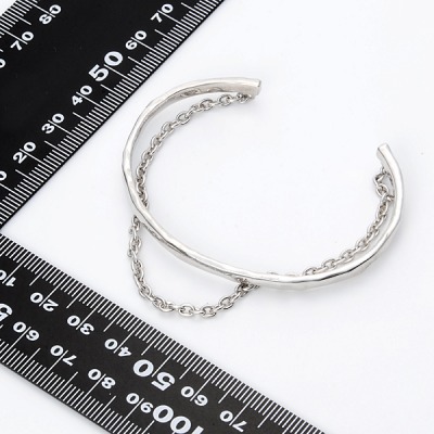 シルバーバングル