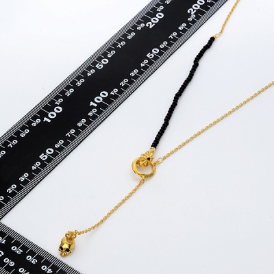 シルバーネックレス