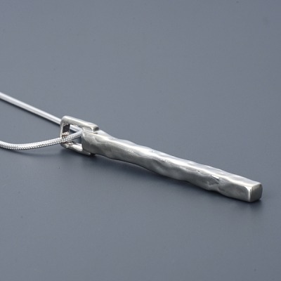 シルバーネックレス