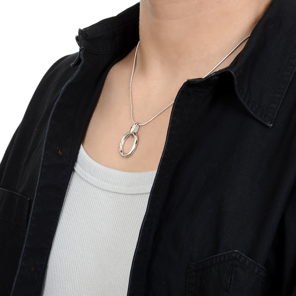 シルバーネックレス