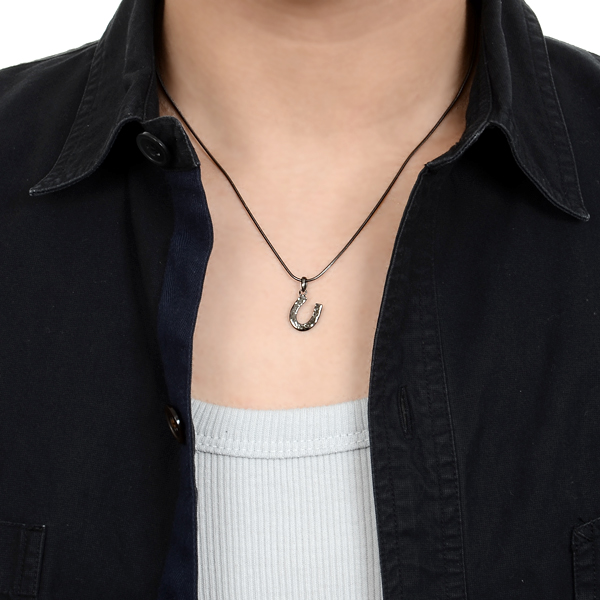 シルバーネックレス