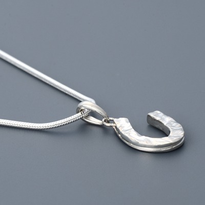 シルバーネックレス