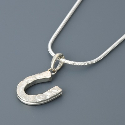 シルバーネックレス