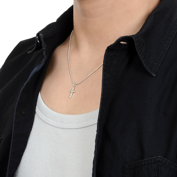 シルバーネックレス