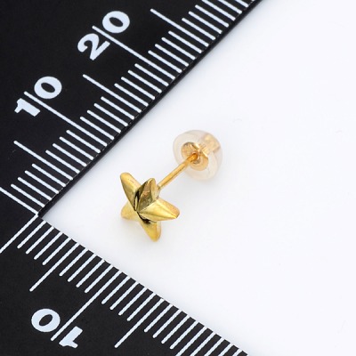 イエローゴールドピアス(片耳用)