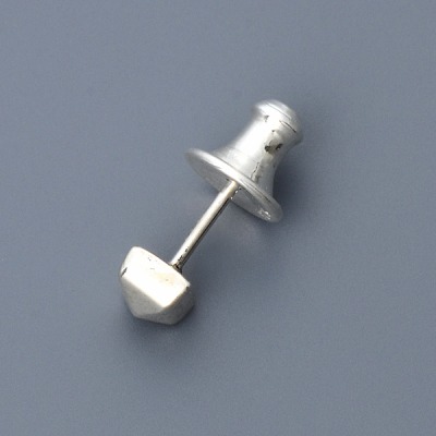 シルバーピアス(片耳用)