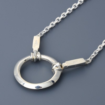 シルバーネックレス