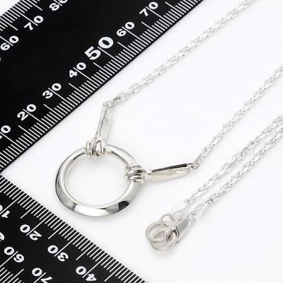 シルバーネックレス