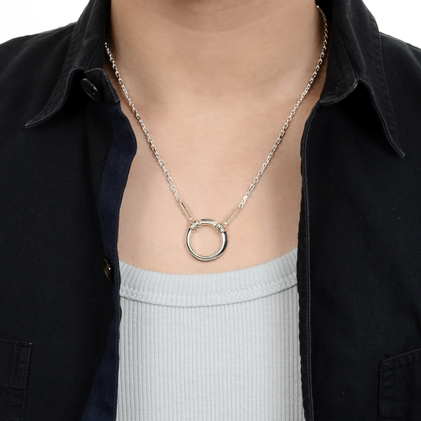 シルバーネックレス