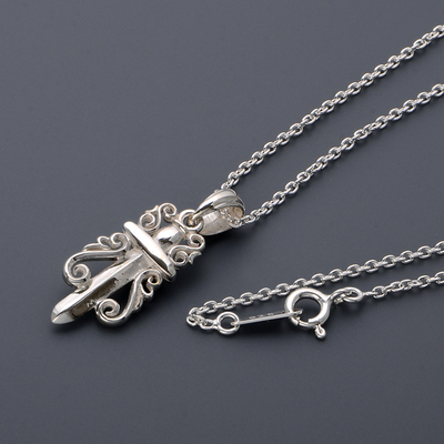 シルバーネックレス