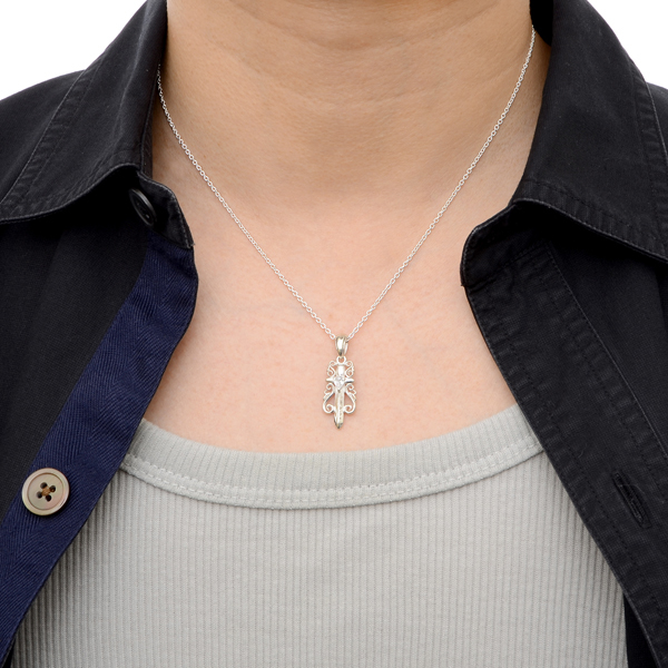 シルバーネックレス