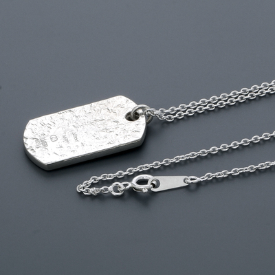 シルバーネックレス