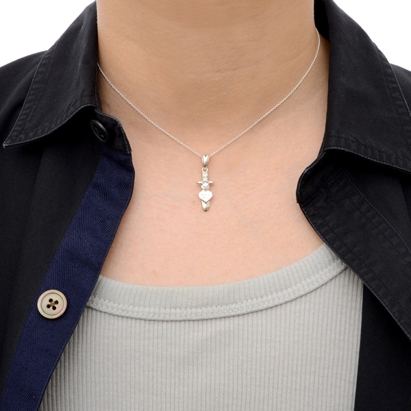 シルバーネックレス