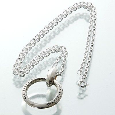 シルバーネックレス