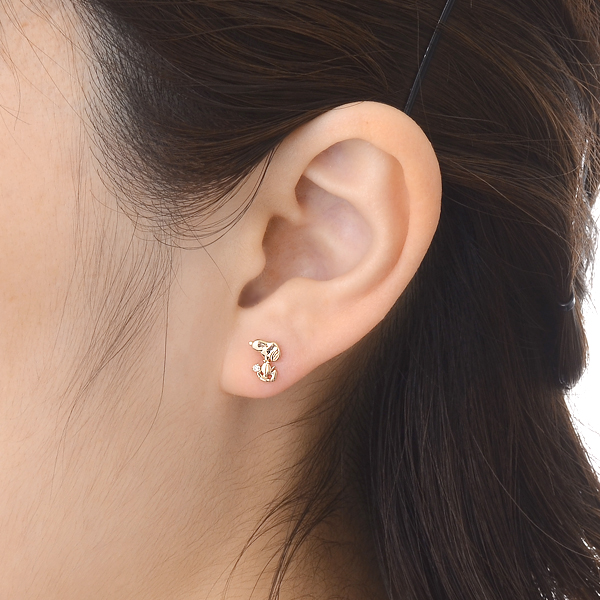 イエローゴールドスタッドピアス