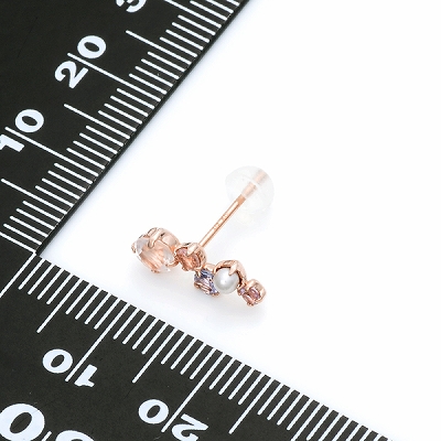 ピンクゴールドピアス