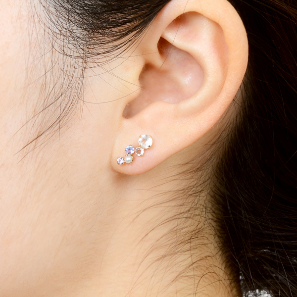 ピンクゴールドピアス