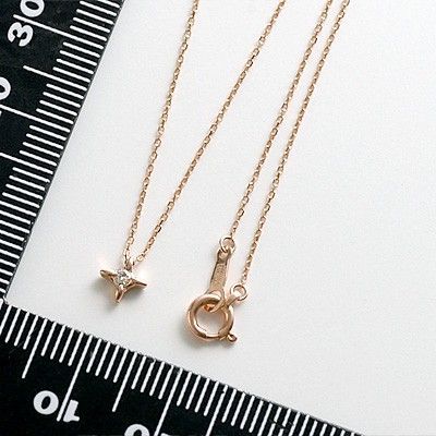 ホワイトゴールドゴールドネックレス