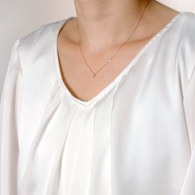 ホワイトゴールドゴールドネックレス