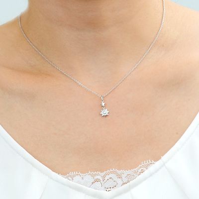 シルバーネックレス