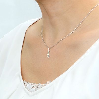 シルバーネックレス