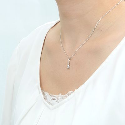 シルバーネックレス