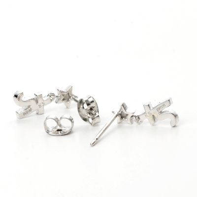 シルバースタッドピアス