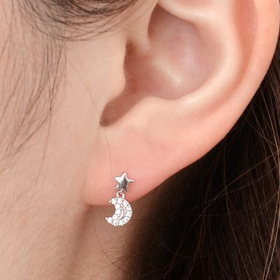 シルバースタッドピアス