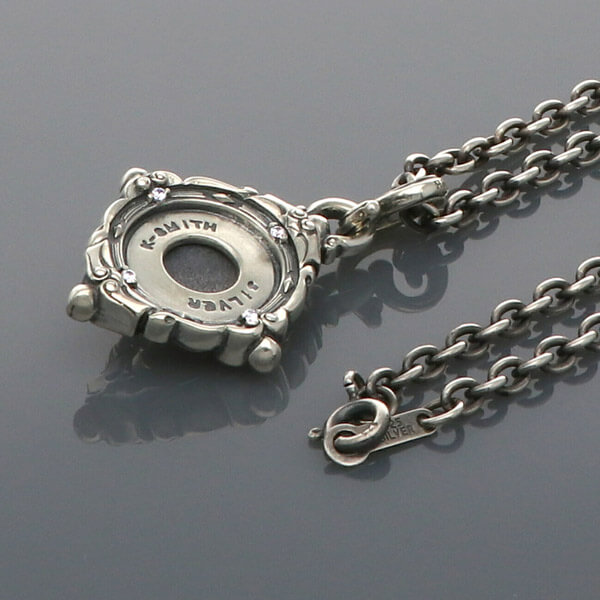 シルバーネックレス