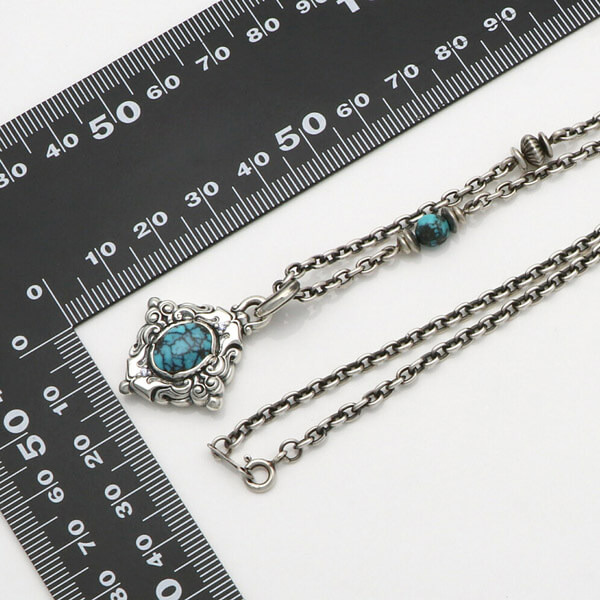 シルバーネックレス