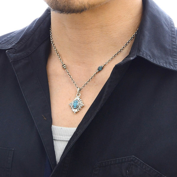 シルバーネックレス