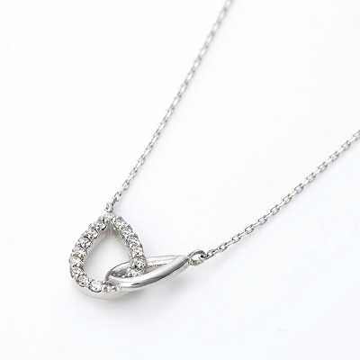 ホワイトゴールドネックレス