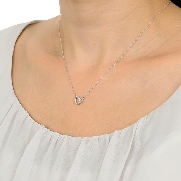 ホワイトゴールドネックレス