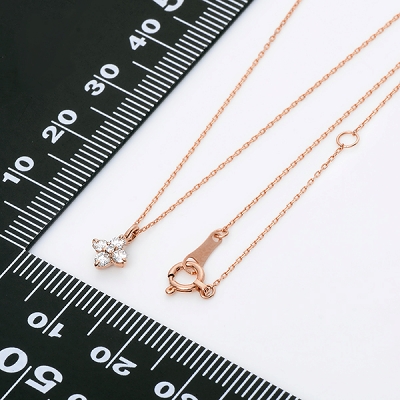 ピンクゴールドネックレス