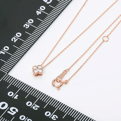 ピンクゴールドネックレス