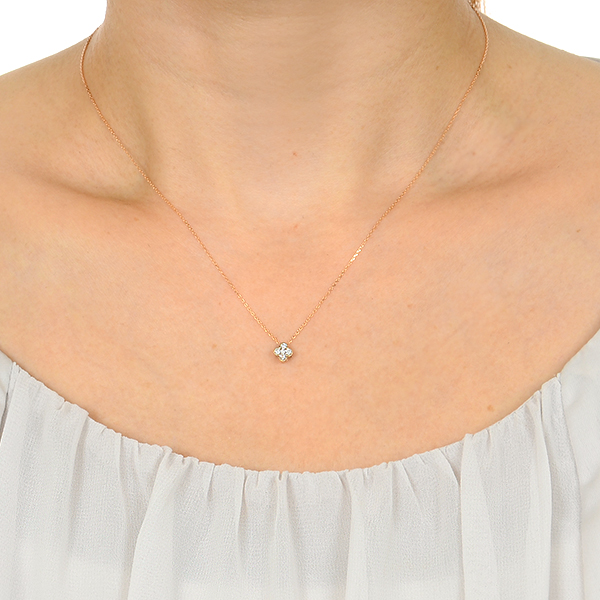 ピンクゴールドネックレス