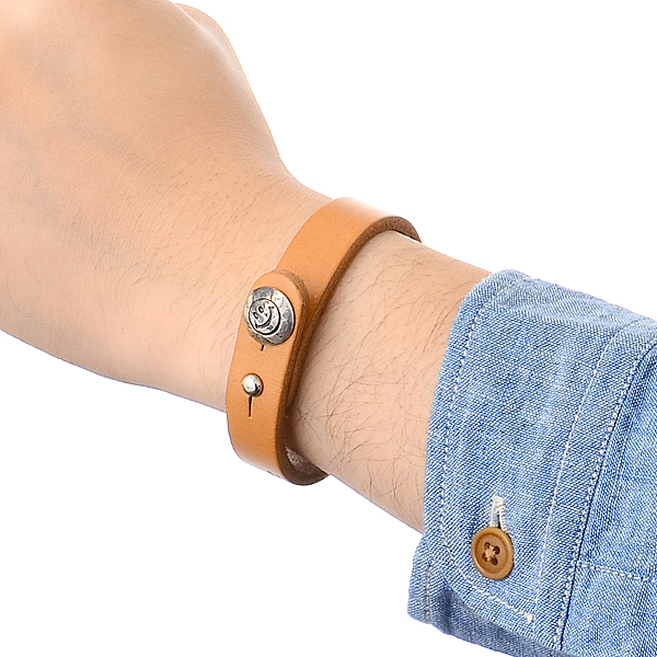 レザーブレスレット