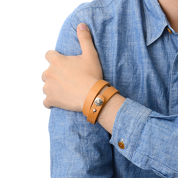 レザーブレスレット