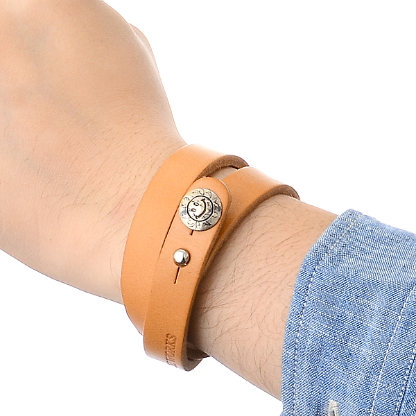 レザーブレスレット