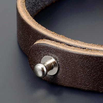 レザーブレスレット