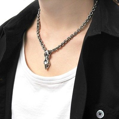 シルバーネックレス