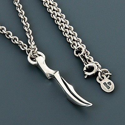 シルバーネックレス