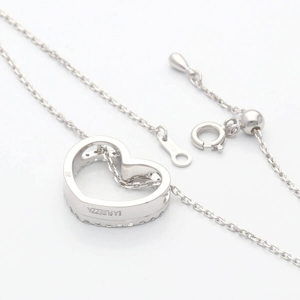 シルバーネックレス