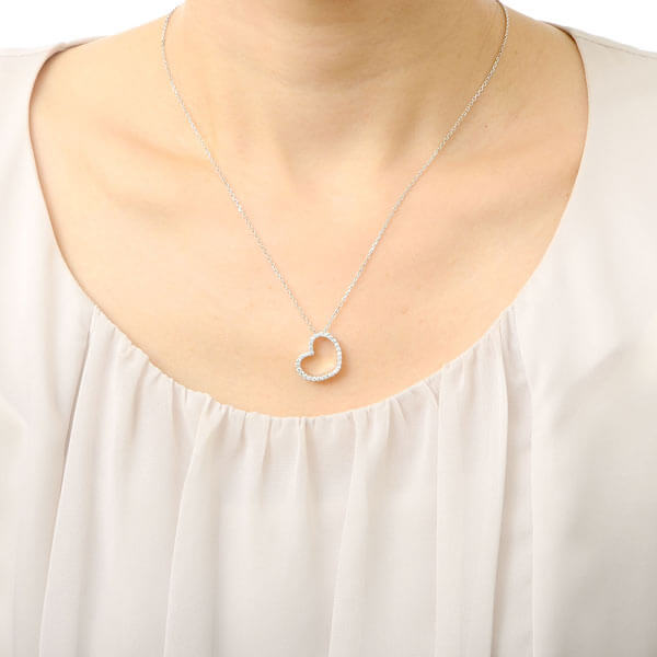 シルバーネックレス