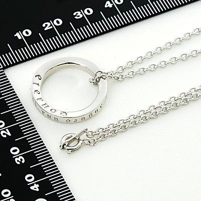 シルバーネックレス